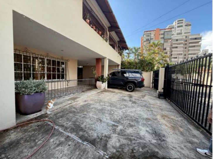 Vendo Casa en Los Cacicazgos