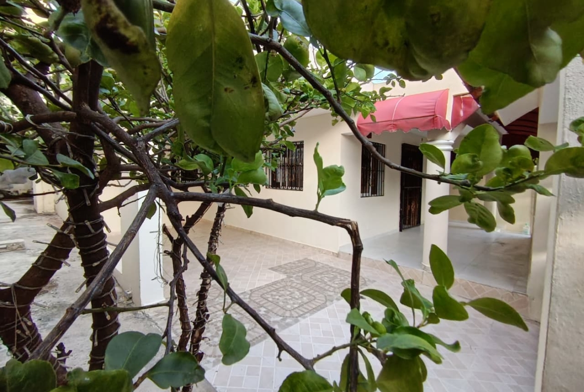 Vendo Casa en Santo Domingo a 5 minutos de Carrefour