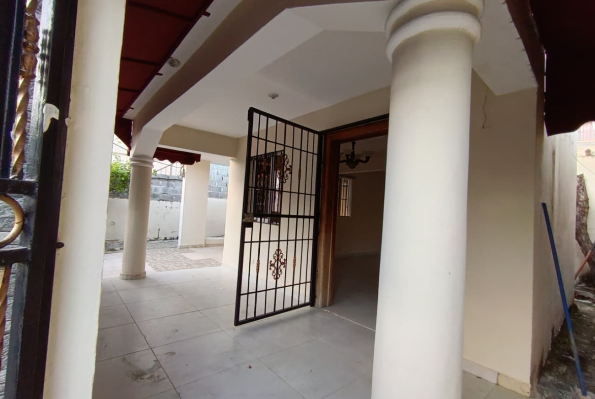 Vendo Casa en Santo Domingo a 5 minutos de Carrefour