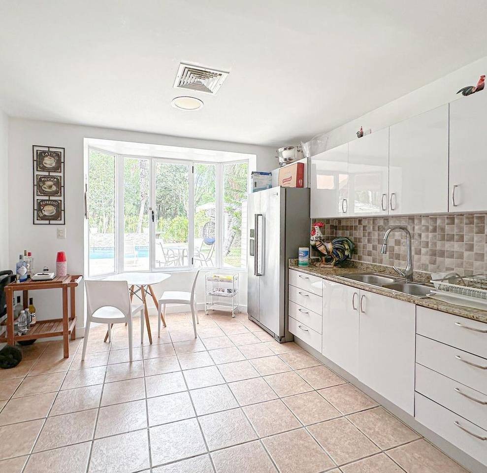 VENTA TOWN HOUSE EN GUAVABERRY, JUAN DOLIO. TOTALMENTE AMUEBLADA. - LaKasa Inmobiliaria VENTA TOWN HOUSE EN GUAVABERRY, JUAN DOLIO. TOTALMENTE AMUEBLADA. - LaKasa Inmobiliaria