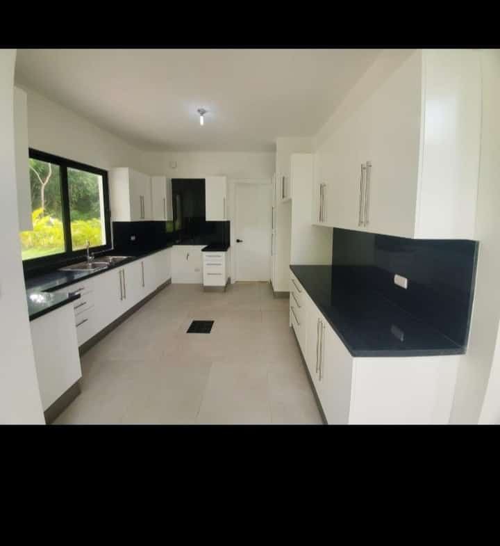 VENDO EXCELENTE VILLA EN PLAYA NUEVA ROMANA