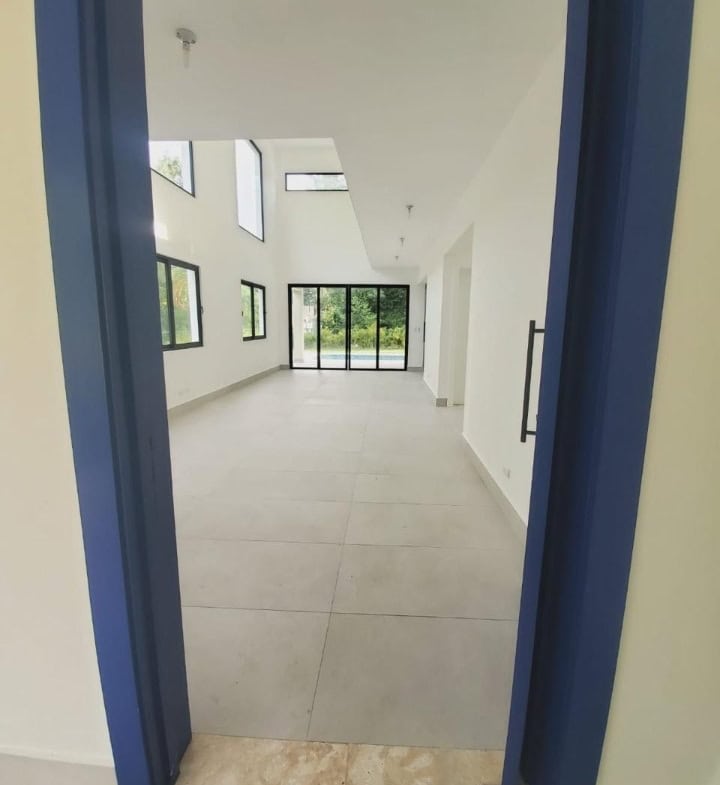VENDO EXCELENTE VILLA EN PLAYA NUEVA ROMANA