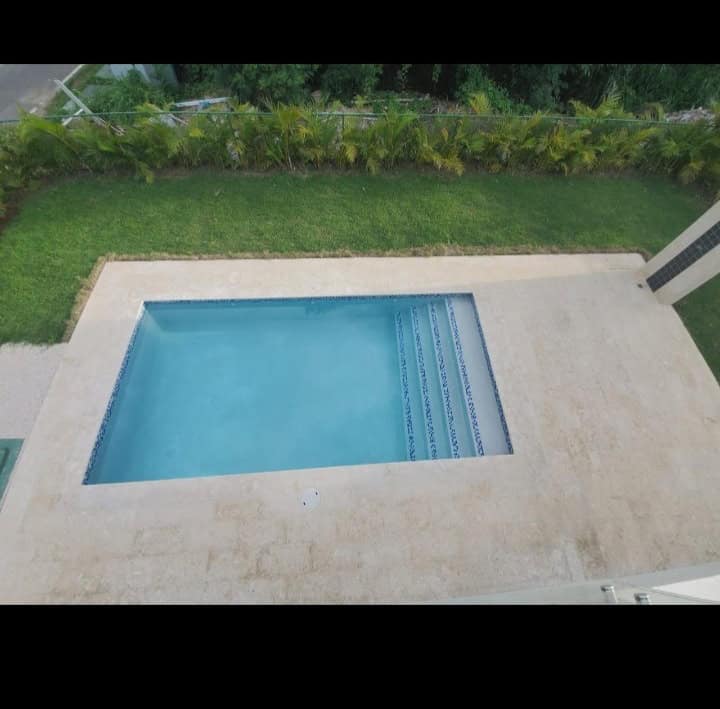 VENDO EXCELENTE VILLA EN PLAYA NUEVA ROMANA
