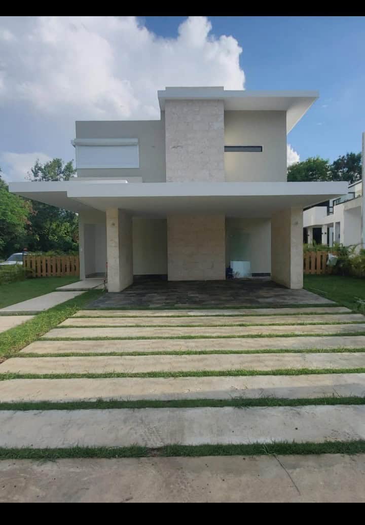WhatsApp Image 2026-06-17 at 11.40.08 AM (3) VENDO EXCELENTE VILLA EN PLAYA NUEVA ROMANA