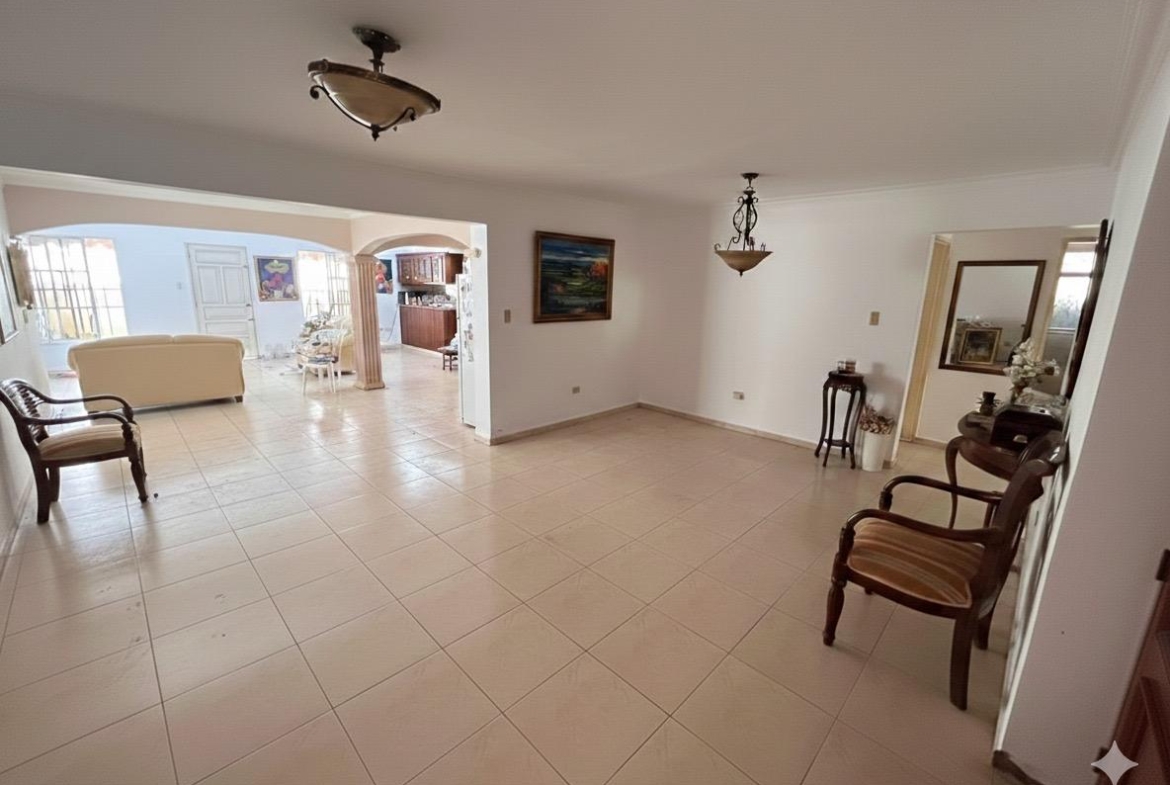 Vendo Casa en Las Praderas