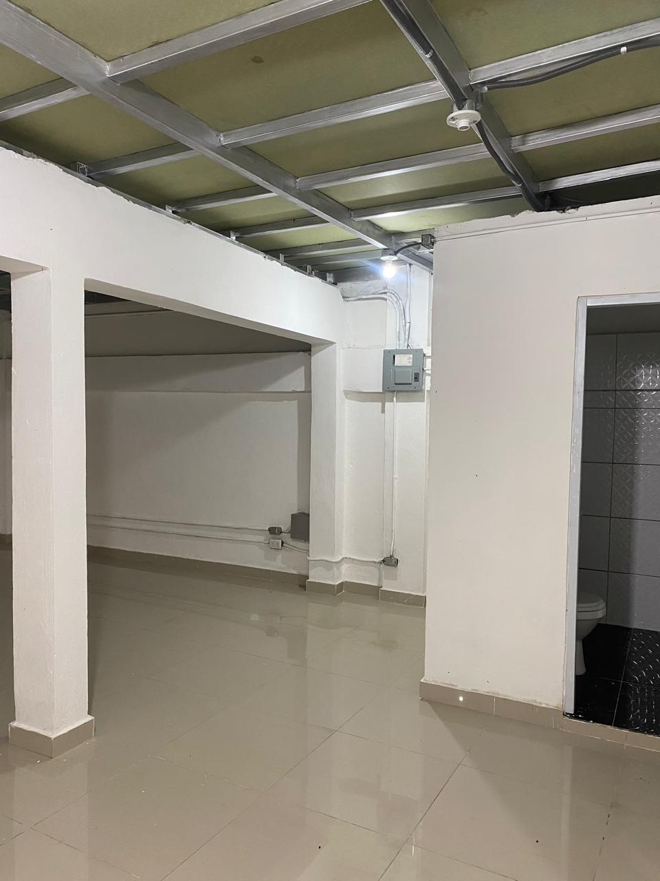 Nave Industrial en Paraíso - LaKasa Inmobiliaria