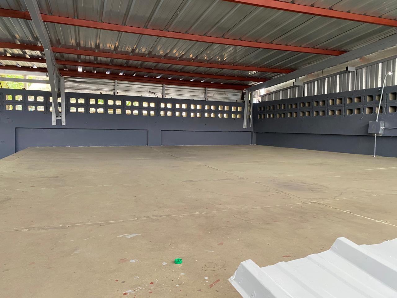 Nave Industrial en Paraíso - LaKasa Inmobiliaria