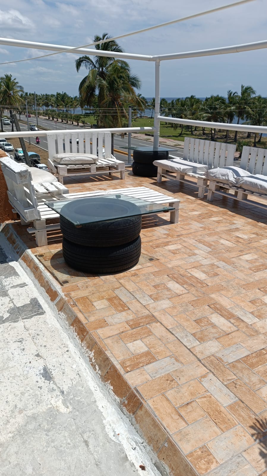 Se Vende Edificio de 4 Niveles en el Malecón de Santo Domingo Precio de Venta: RD$17,000,000 - LaKasa Inmobiliaria Se Vende Edificio de 4 Niveles en el Malecón de Santo Domingo Precio de Venta: RD$17,000,000 - LaKasa Inmobiliaria