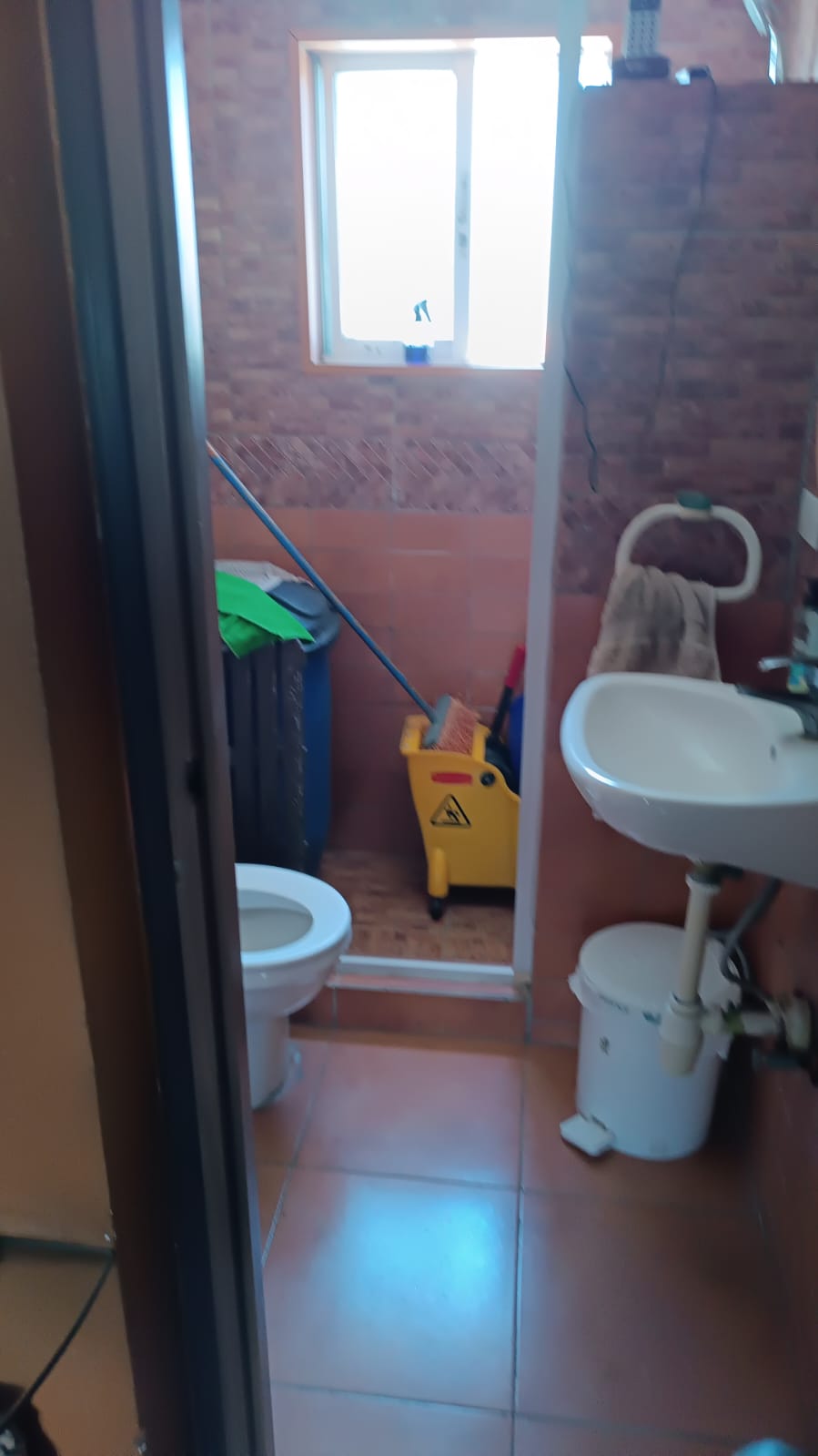 Se Vende Edificio de 4 Niveles en el Malecón de Santo Domingo Precio de Venta: RD$17,000,000 - LaKasa Inmobiliaria Se Vende Edificio de 4 Niveles en el Malecón de Santo Domingo Precio de Venta: RD$17,000,000 - LaKasa Inmobiliaria