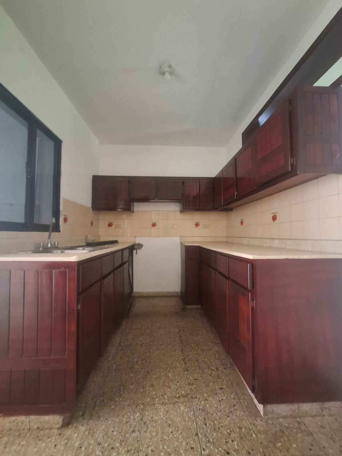 Apartamento en Alquiler – Residencial El Túnel Precio: RD$40,000 mensuales - LaKasa Inmobiliaria