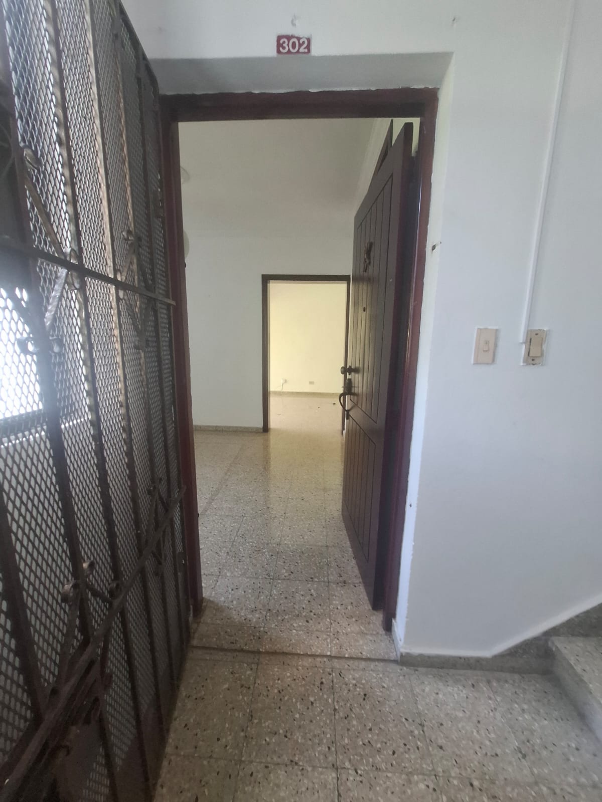 Apartamento en Alquiler – Residencial El Túnel Precio: RD$40,000 mensuales - LaKasa Inmobiliaria