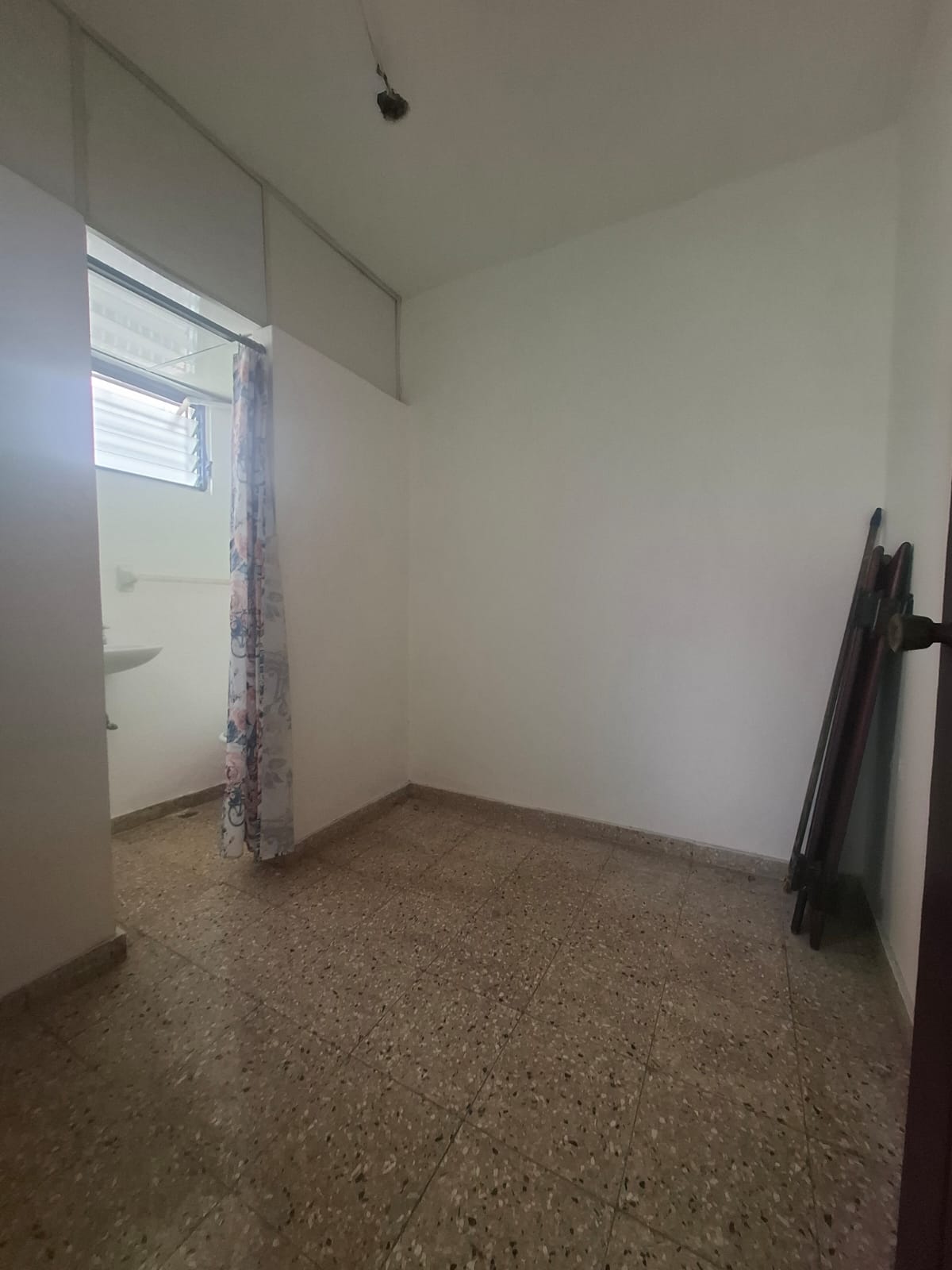 Apartamento en Alquiler – Residencial El Túnel Precio: RD$40,000 mensuales - LaKasa Inmobiliaria