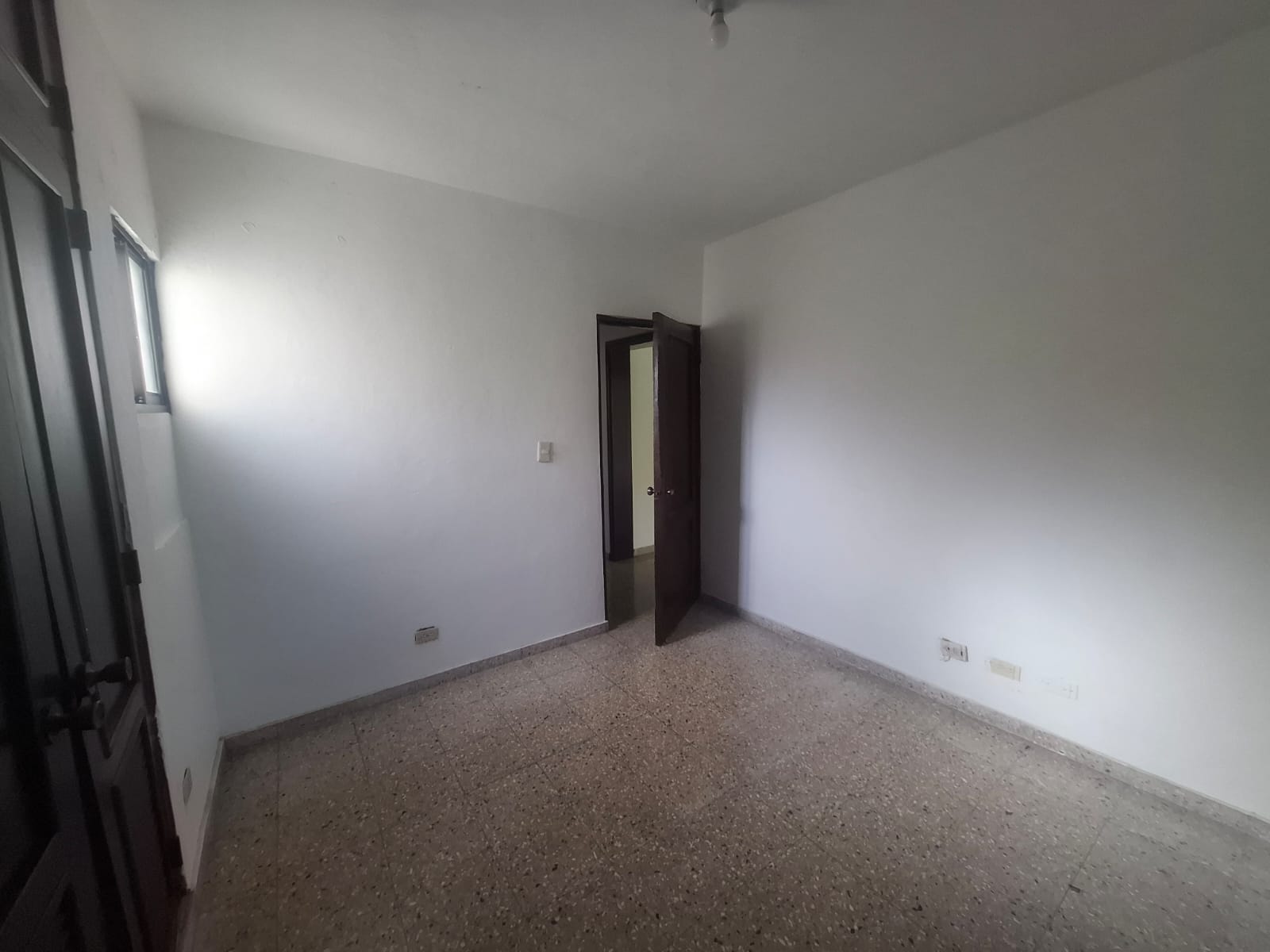 Apartamento en Alquiler – Residencial El Túnel Precio: RD$40,000 mensuales - LaKasa Inmobiliaria