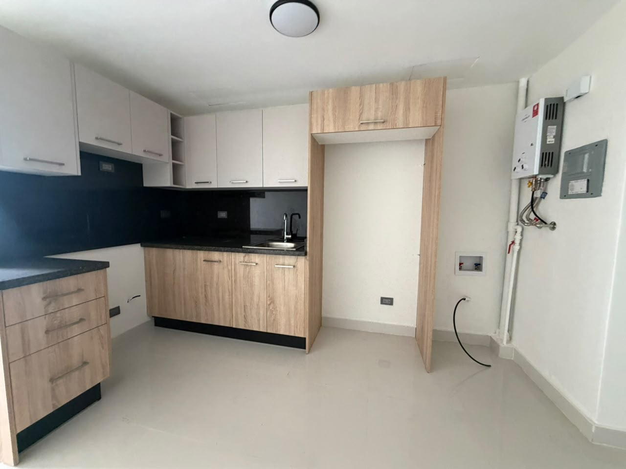 APARTAMENTO EN VENTA – AV. INDEPENDENCIA US$136,000 - LaKasa Inmobiliaria