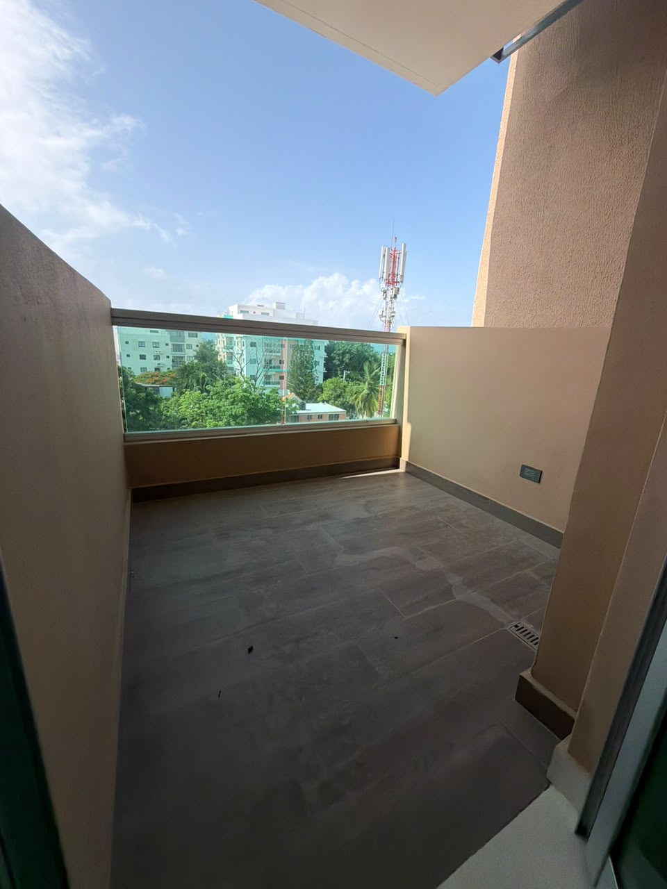 APARTAMENTO EN VENTA – AV. INDEPENDENCIA US$136,000 - LaKasa Inmobiliaria