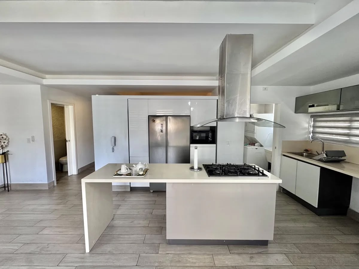 Apartamento en Alquiler Amueblado BELLA VISTA NORTE USD 1,450.00 (Mantenimiento incluido) - LaKasa Inmobiliaria