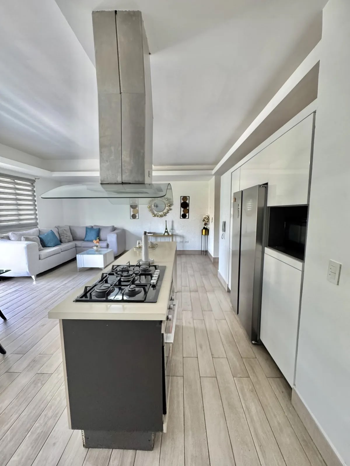 Apartamento en Alquiler Amueblado BELLA VISTA NORTE USD 1,450.00 (Mantenimiento incluido) - LaKasa Inmobiliaria